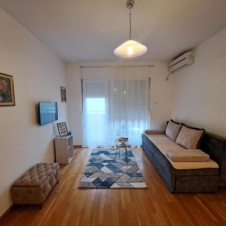 Hana Apartamento Podgorica Exterior foto