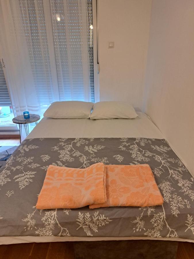Hana Apartamento Podgorica Exterior foto