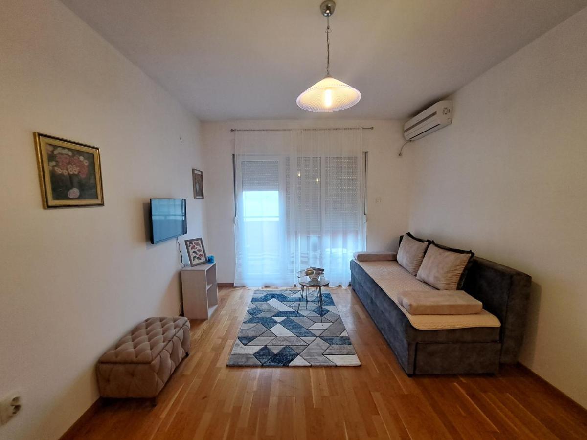 Hana Apartamento Podgorica Exterior foto